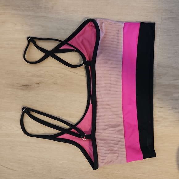 Beach Riot Bikini Top - Picture 4 of 6